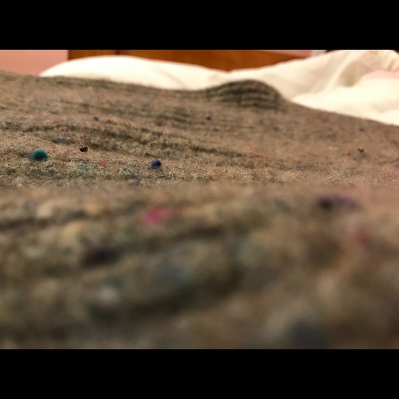 Size L - Tan Wool Sweater with Rainbow Specks - Picture 5 of 8